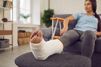 How Is a Broken Ankle Diagnosed and Treated?